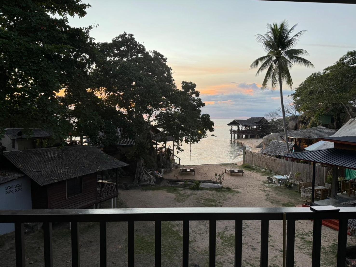 Char Bungalows Koh Tao Exterior photo